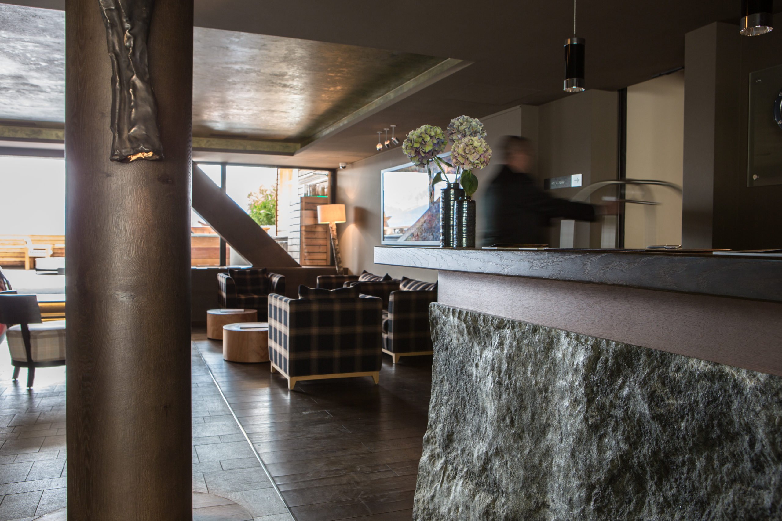 Crans Ambassodor Crans Montana Accueil.jpg