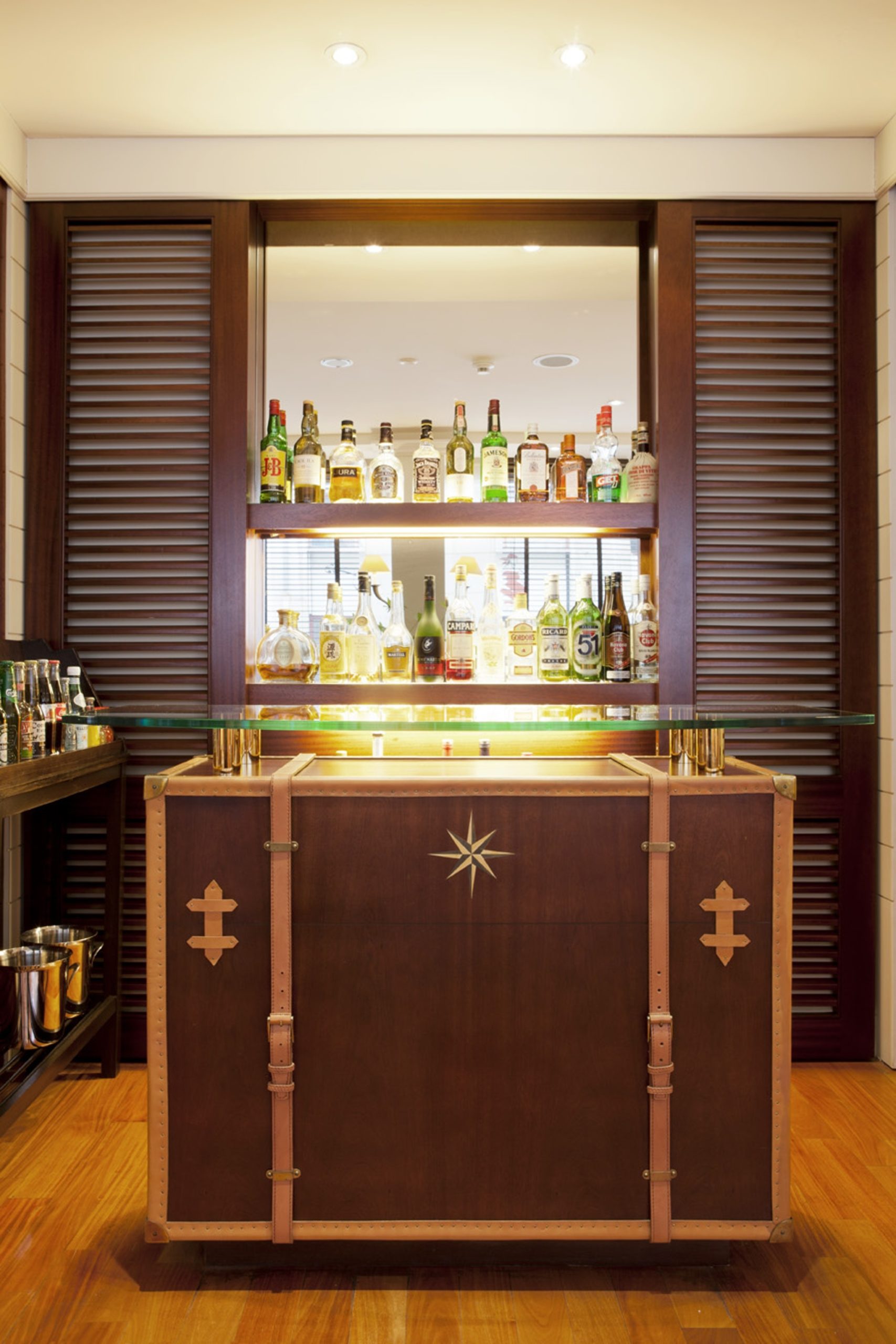Kipling Grande Bar.jpg
