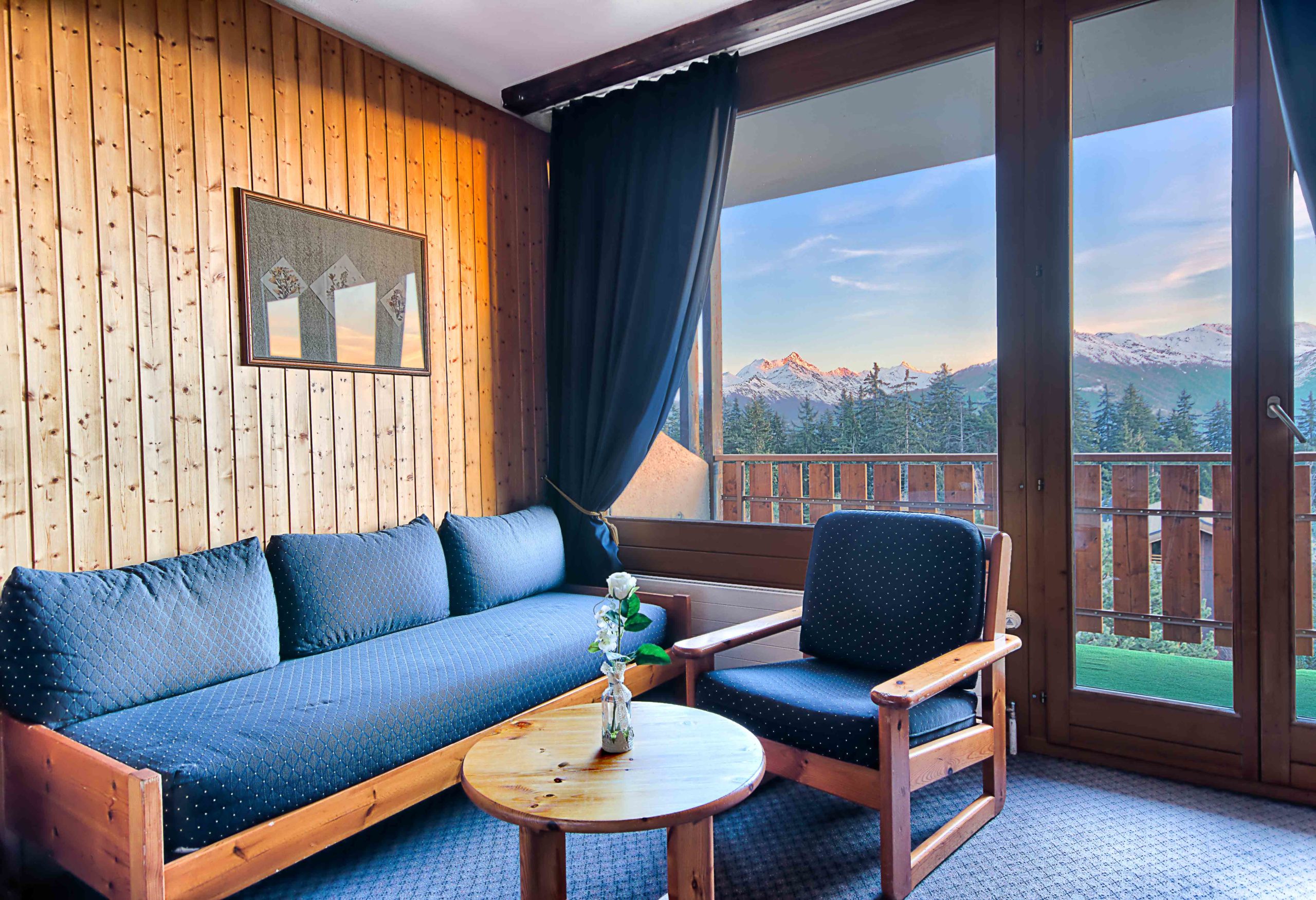La Prairie Crans Montana Mg 7040 Hdr 3 .jpg