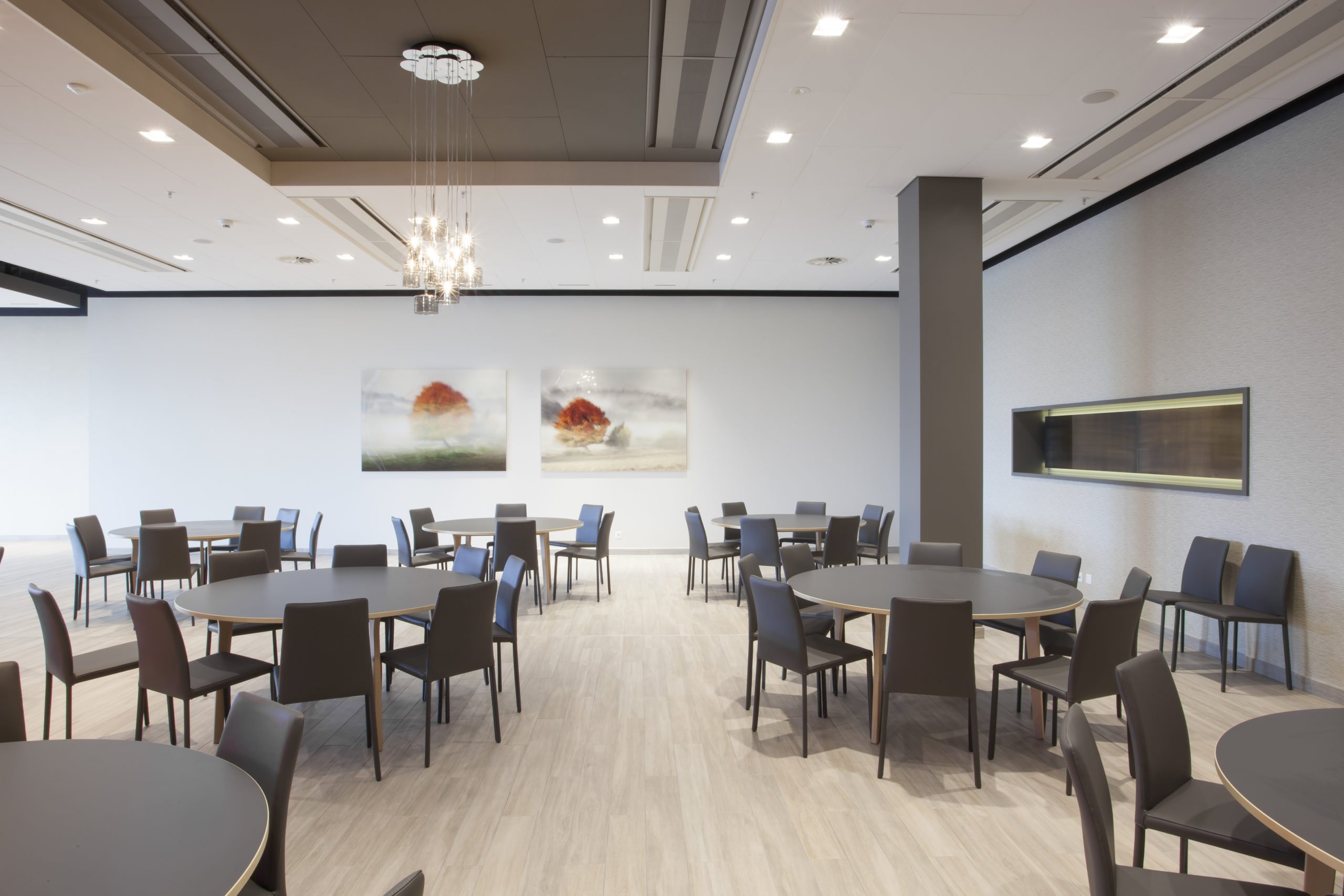 Salle F.jpg