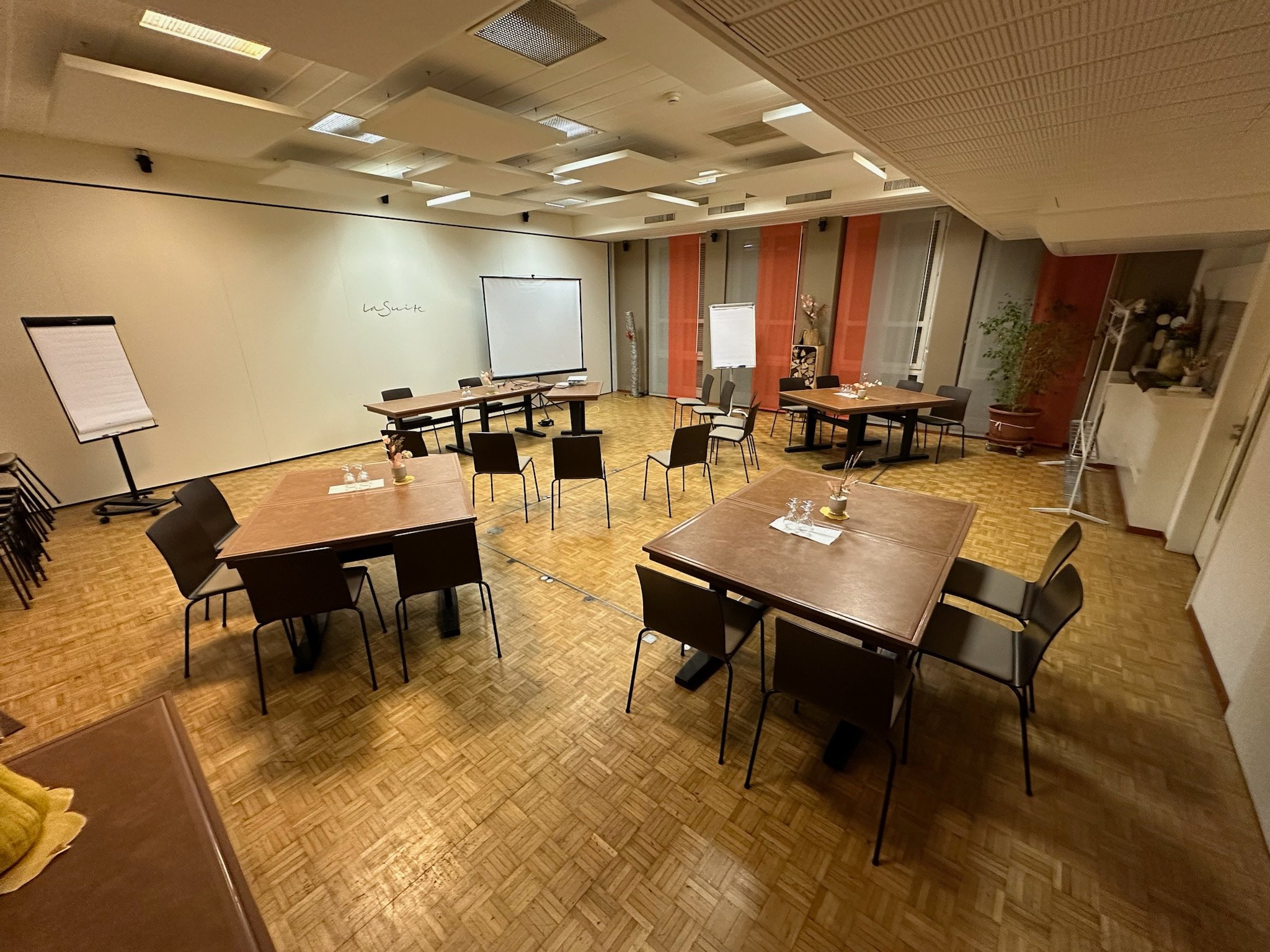 Assemblee A Payerne La Suite.jpg