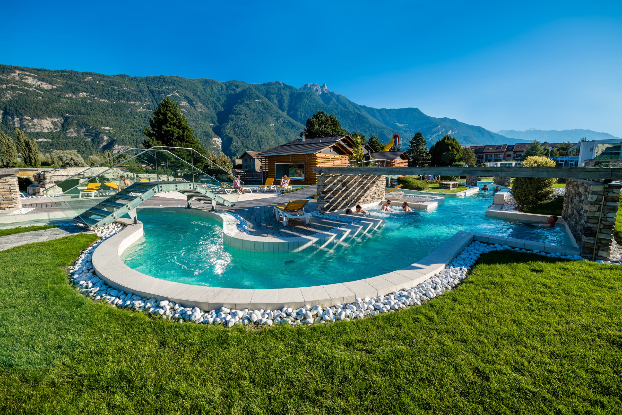 Bains De Saillon Riviere Thermale.jpg