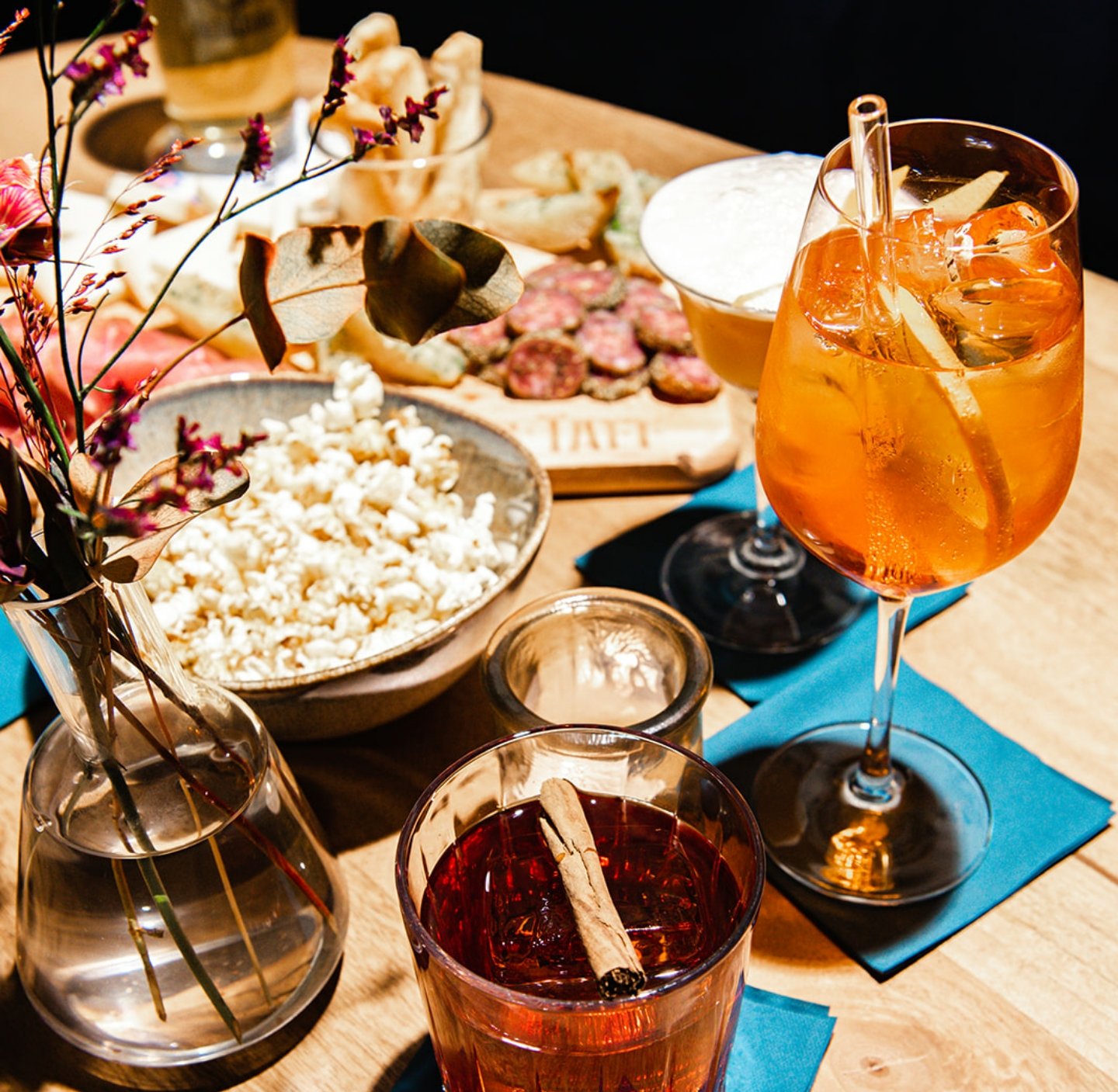 Epitaf Etagniere Apero.jpg