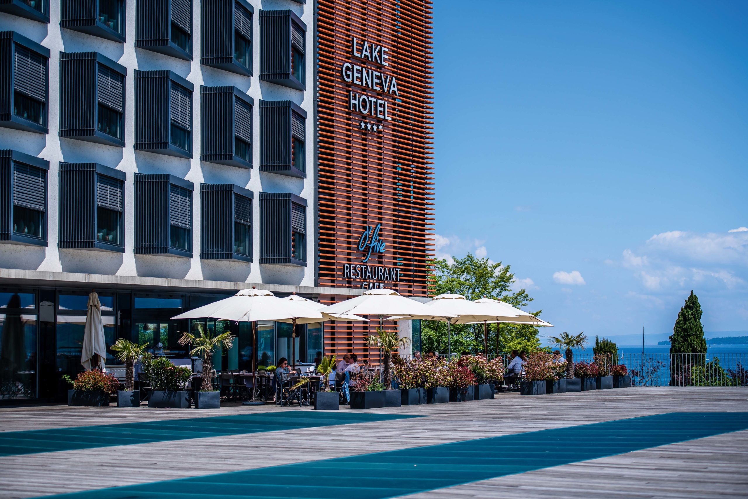 Reunion Canton De Geneve Lake Geneva Hotel.jpg