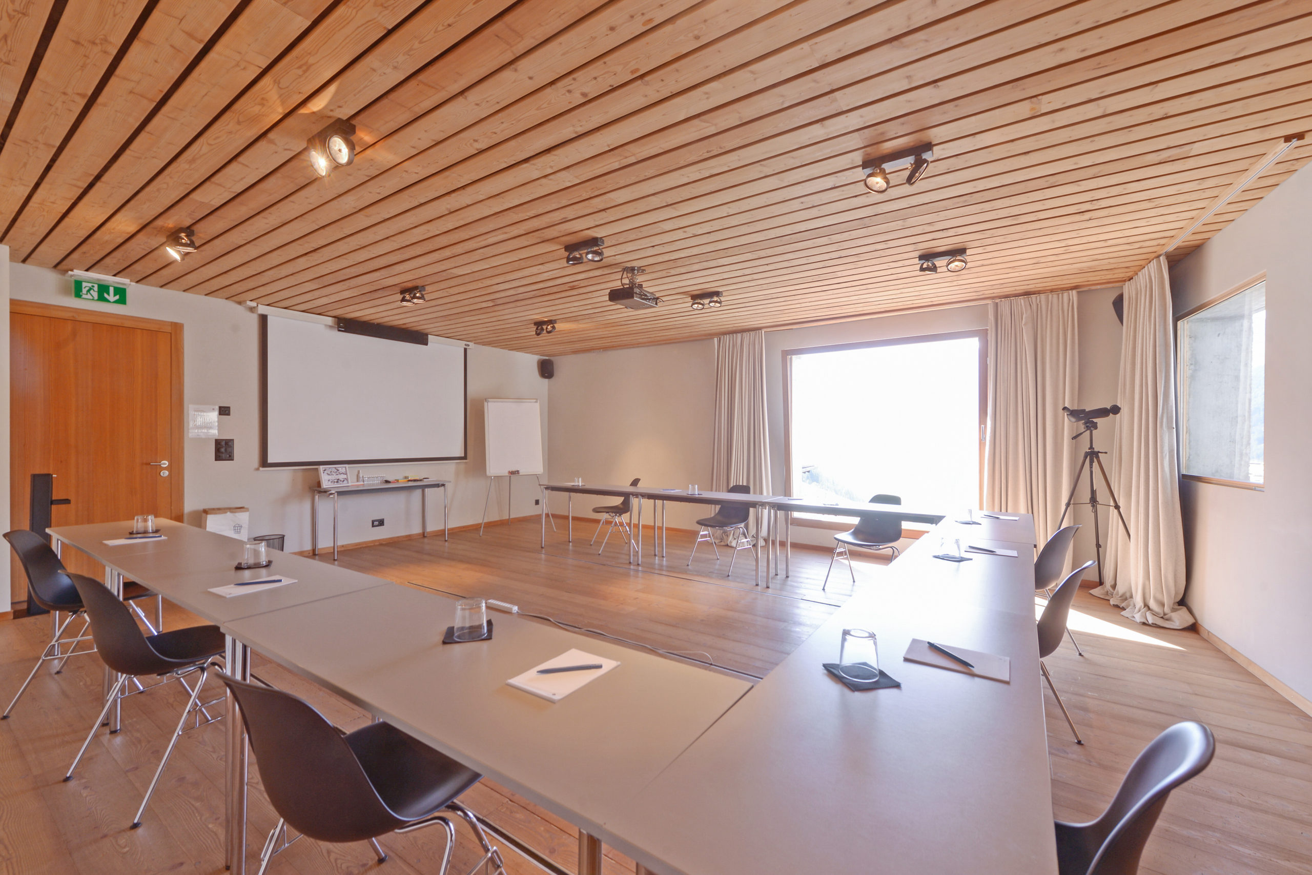 Chateauform Montagne Alternative Salle De Reunion Scaled