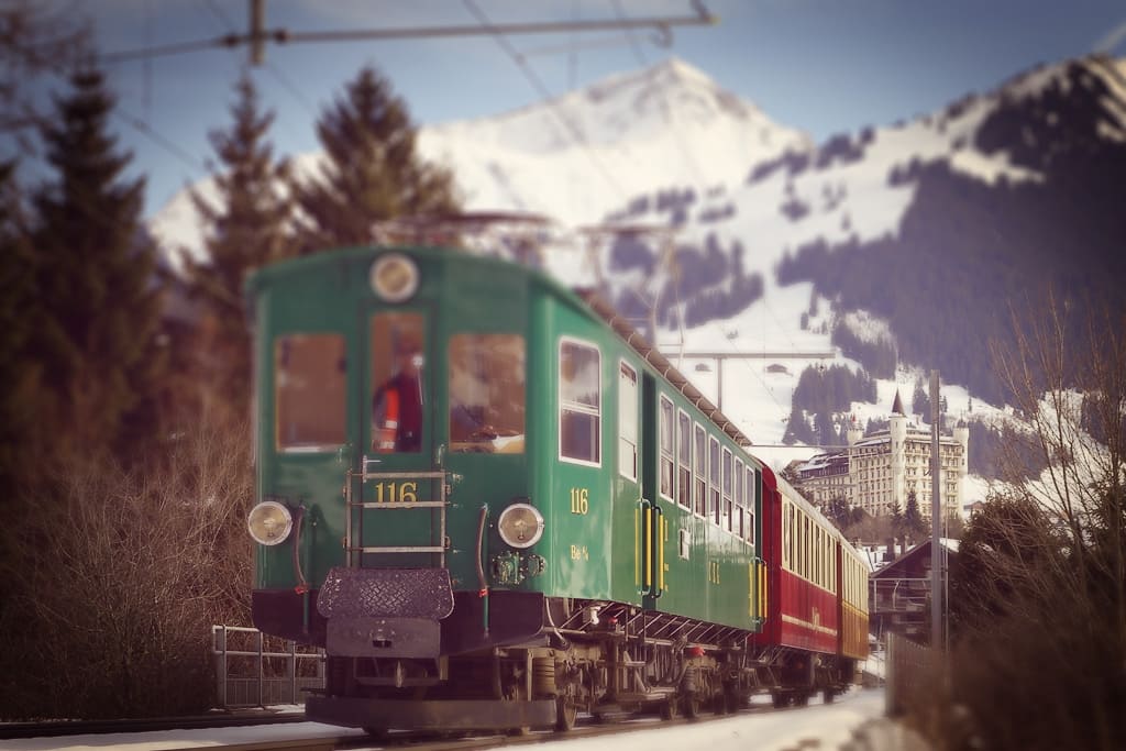 Team Building Train Retro Tpf