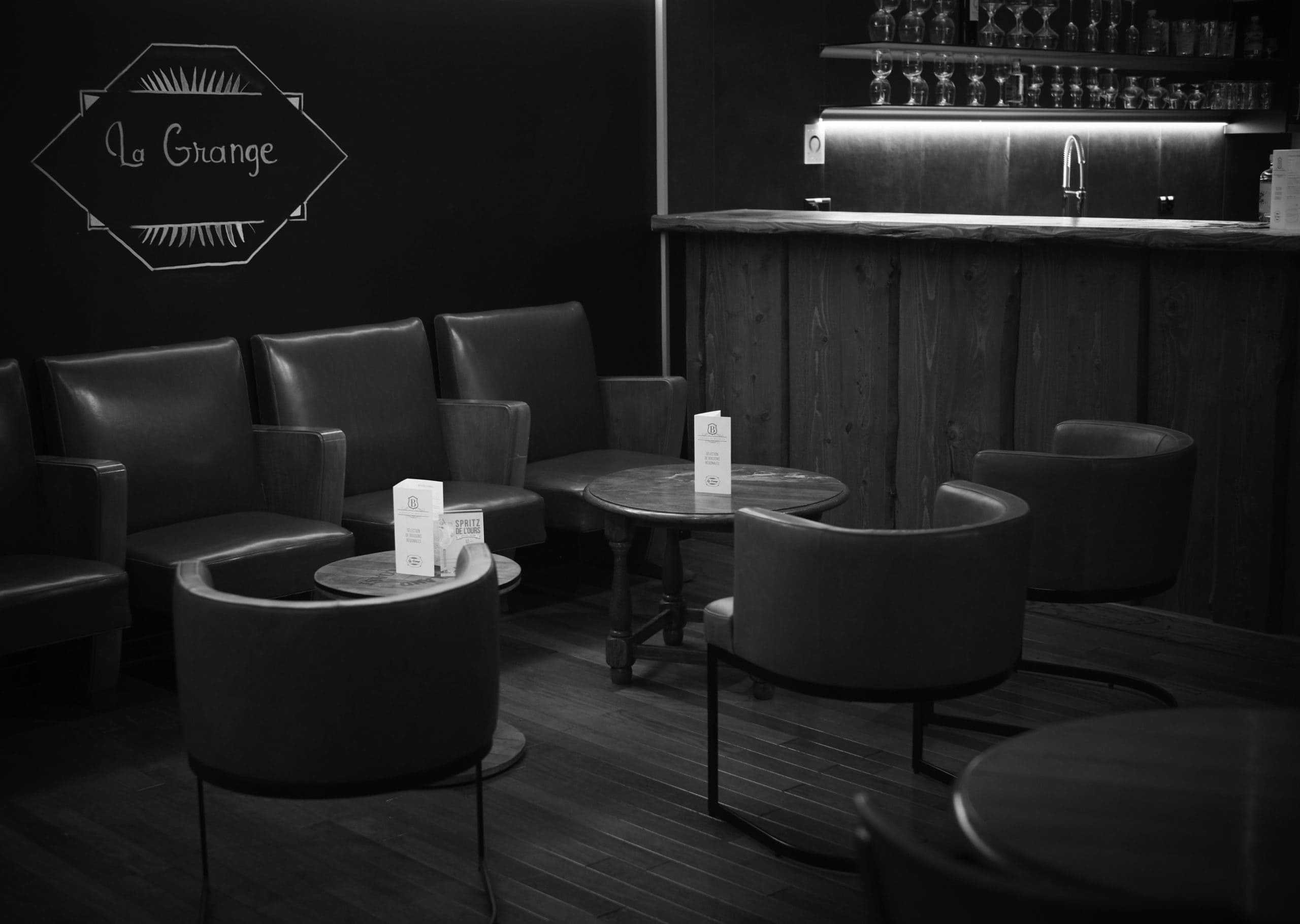 Bar Auberge De Bellelay Hotel De L Ours Saicourt