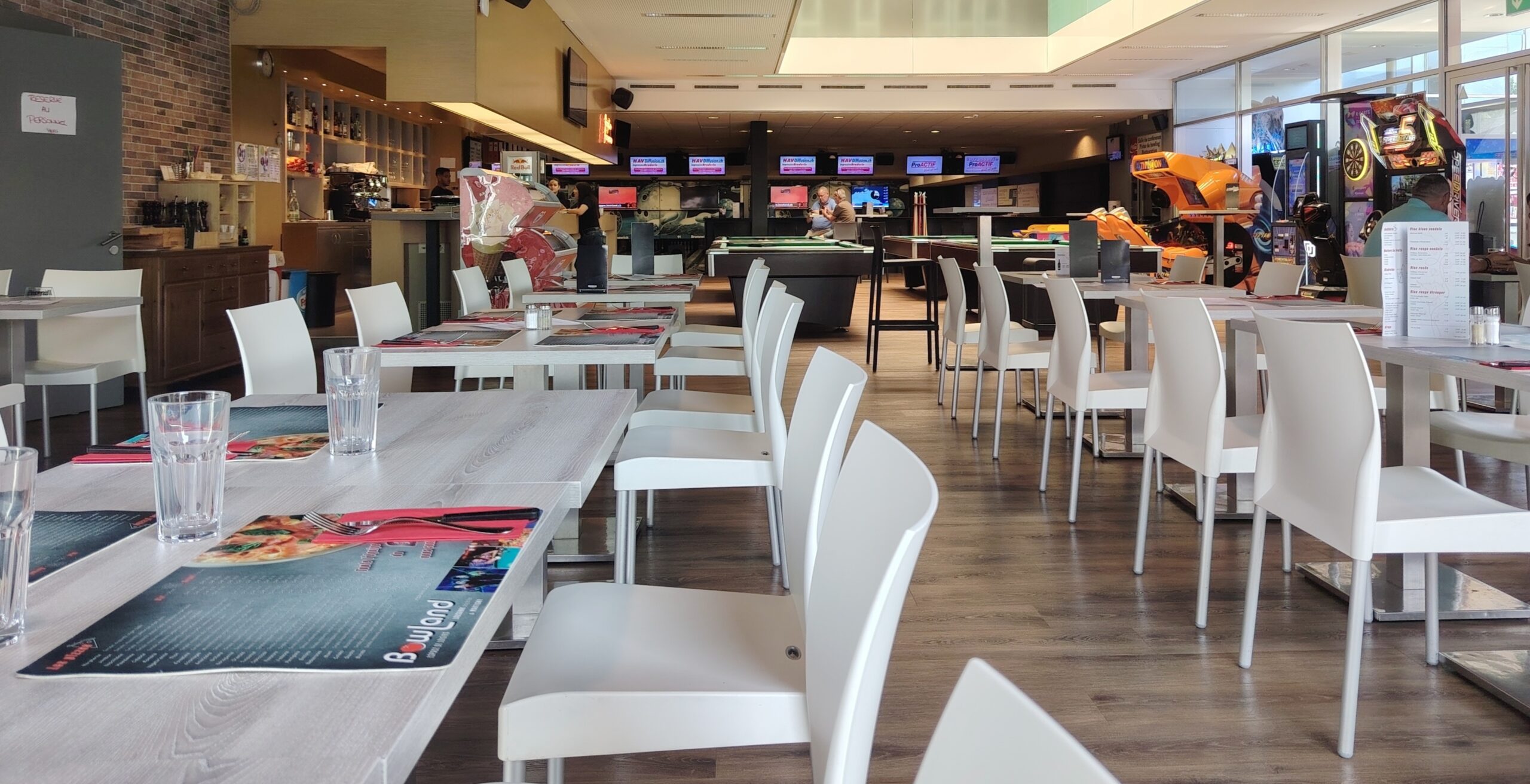 Restaurant Bowling Bowland Echandens